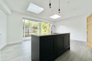 Photo 16- click for photo gallery